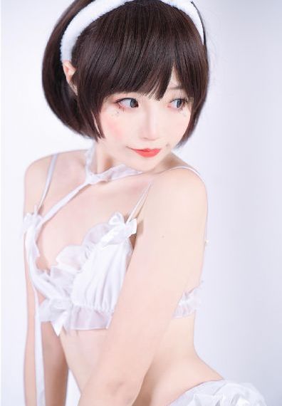 最近2018年中文字幕免费动漫_JVID性感写真