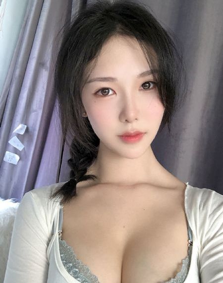 美脚女教师脚责めより_BD国语完整视频观看