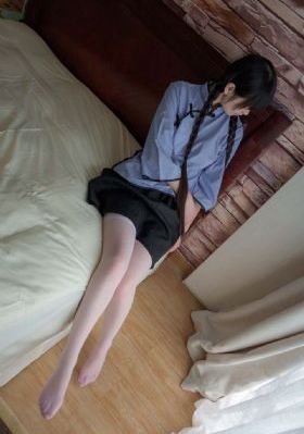 女同桌脱给我揉_DVD国语在线观看