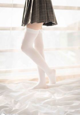 女大学生的秘密兼职工作_蓝光高清免费观看