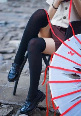 举起手来2追击阿多丸号_十万网红美女美酱